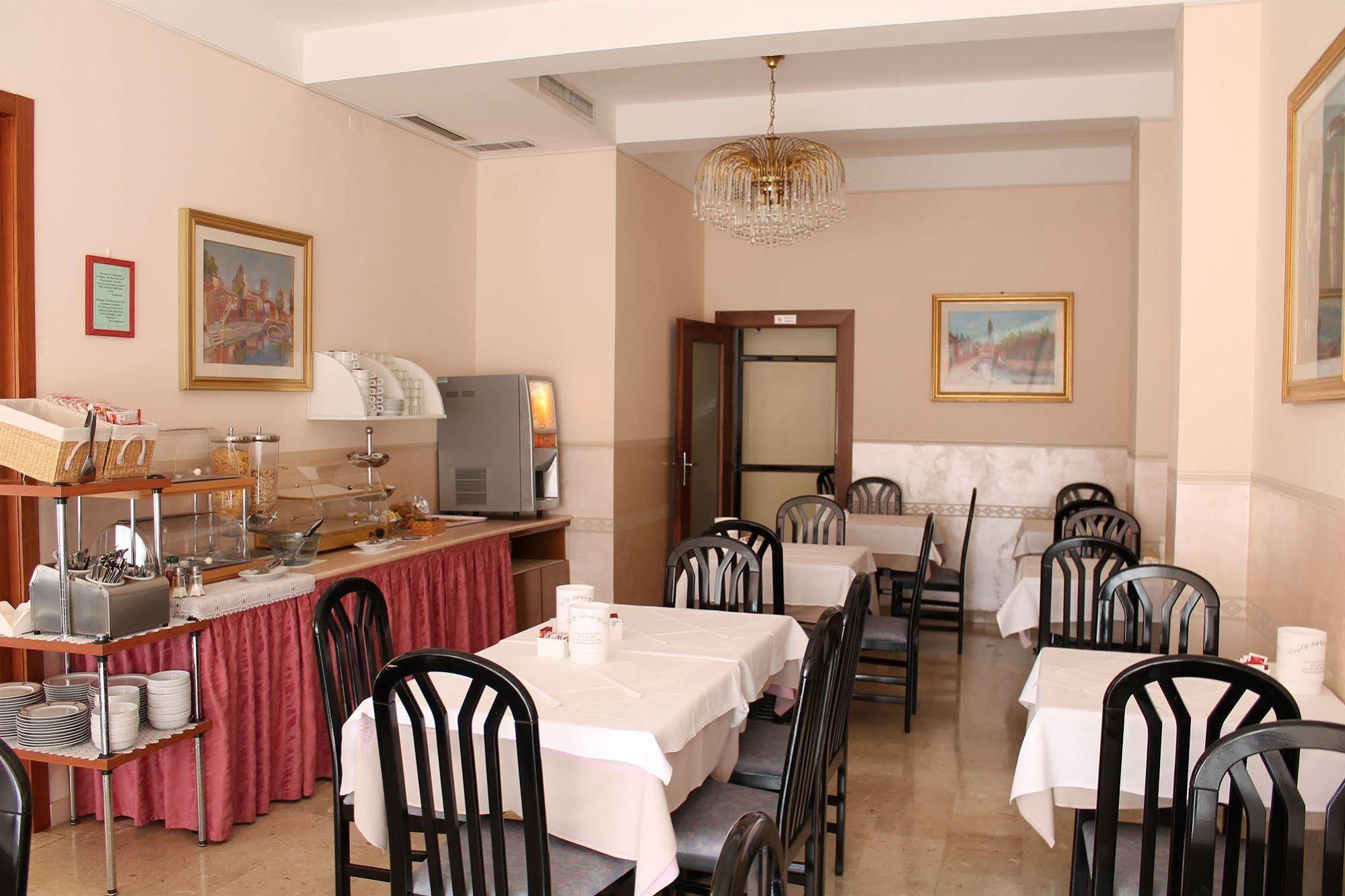 Hotel San Carlo Mestre Extérieur photo